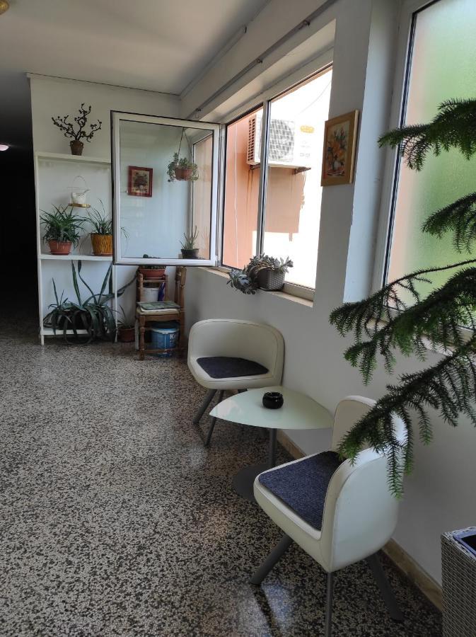Malona One Bedroom Apartment *